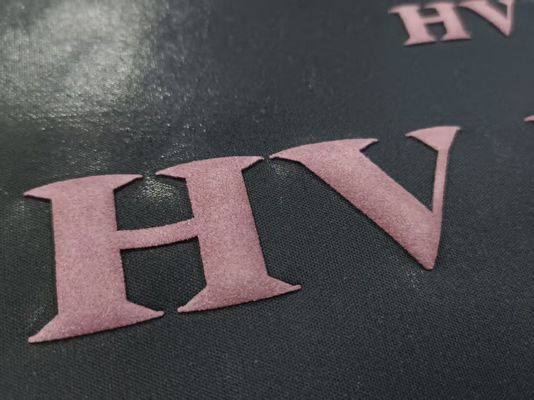 Peças de vestuário 3D de espuma de borracha em relevo, adesivos, logotipo de roupas, etiquetas de imprensa térmica para capuz