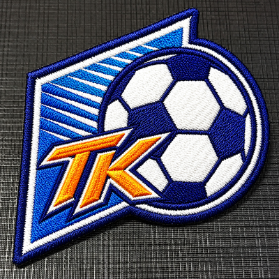 Patches de futebol bordados personalizados com logotipo da equipe para camisetas e roupas esportivas
