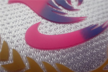 Forme a Tatami Aaterial remendos feitos sob encomenda do vestuário, com logotipo 3D colorido em remendos